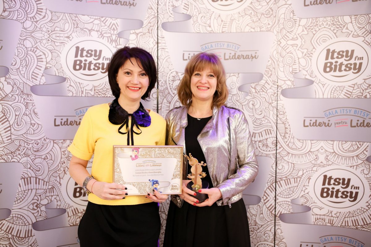 Carmen Uscatu si Cristina Gheorghe Carmen Uscatu si Cristina Gheorghe