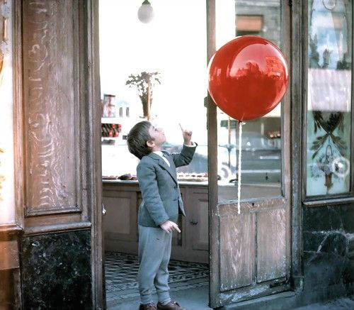 Balonul Rosu sau ce conteaza cu adevarat