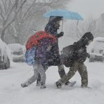 Gradinitele si scolile, inchise vineri in Bucuresti