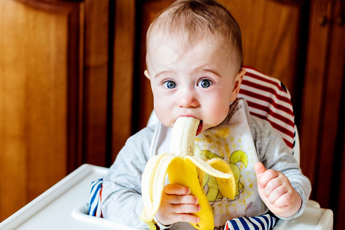 Bananele la bebelusi: Benefice sau contraindicate?