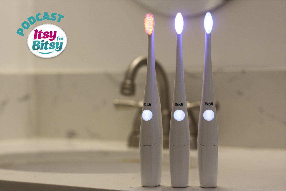 Gadgetul de Marti: Periuta de dinti care foloseste terapie cu lumina