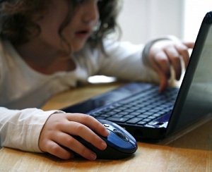 Stii ce face copilul tau pe Internet?