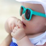 Ochelari de soare pentru copii: Nevoie sau moft?