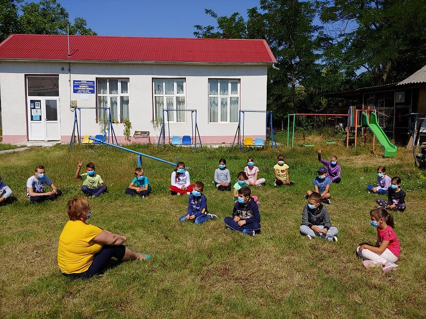 Copilarie in pandemie. Scoala de vara World Vision Romania: zeci de sesiuni de activitati s-au desfasurat in conditii de siguranta maxima pentru peste 4000 de copii