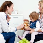 Copilul la doctor: Cum il pregatim de vizita