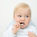 Dintii de lapte: Ingrijirea corecta de la primul dintisor
