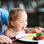 Carnea in diversificare: Ce produse le dam copiilor