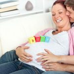Starea emotionala in sarcina: Cum influenteaza copilul