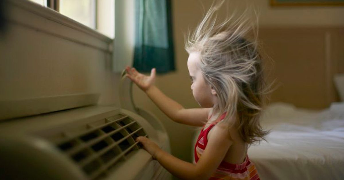 Folosim aparatul de aer conditionat cand avem copii mici?
